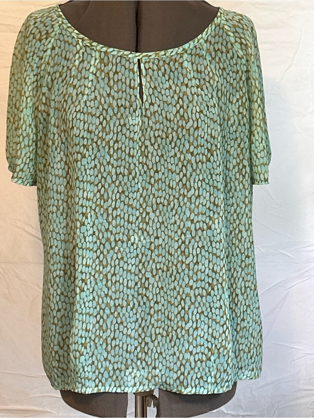 CAbi Women's Mint Green Printed Short-Sleeve Blouse